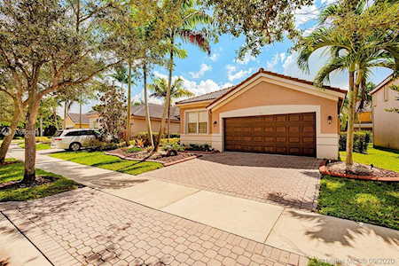 710 Conservation Dr Weston, FL 33327