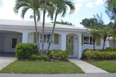 698 Spanish Dr S Longboat Key, FL 34228