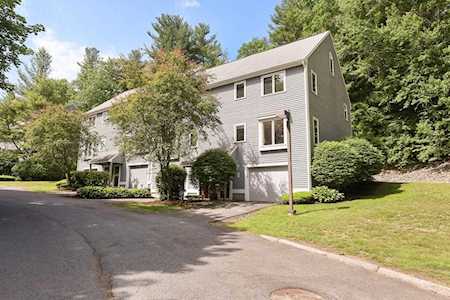 60 Country Hill Ln #60 Haverhill, MA 01832