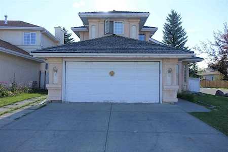 103 Coral Keys Green NE Calgary, AB T3J 3K6