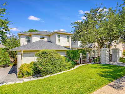 4009 Belmont Park Dr Austin, TX 78746