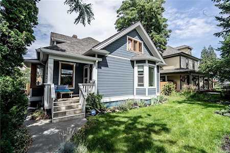 784 Lawrence Avenue Kelowna, BC V1Y6L9