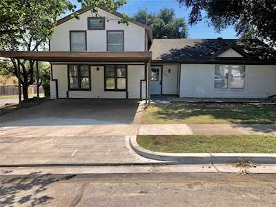 6632 Hughes Drive Watauga, TX 76148