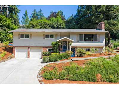 825 SW Burlingame Ter Portland, OR 97239