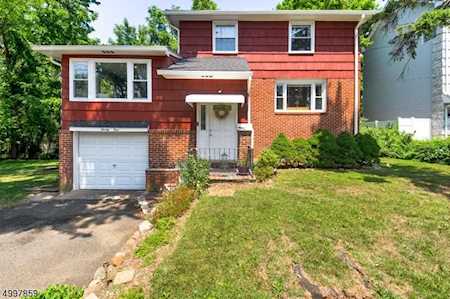21 Barrington Rd Parsippany-Troy Hills Twp., NJ 07054
