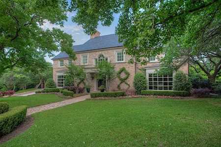6001 Indian Creek Court Westover Hills, TX 76107