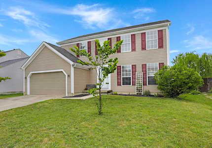1093 Beaujolais Place Galloway, OH 43119