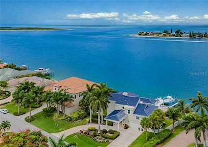 632 Columbus Dr Tierra Verde, FL 33715