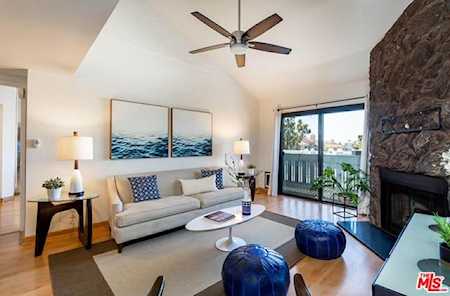 8162 Manitoba Street #302 Playa Del Rey, CA 90293