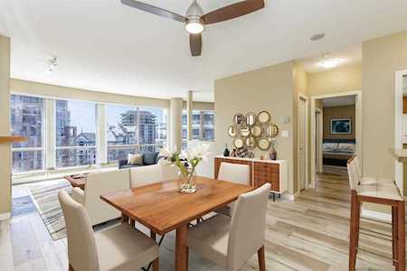 1078 6 Ave SW #2103 Calgary, AB T2P 5N6