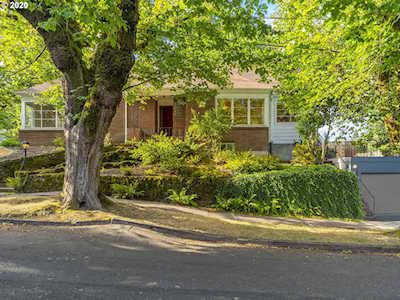 2834 SE Carlton St Portland, OR 97202