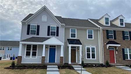 229 Brittlebrush Dr Portsmouth, VA 23701
