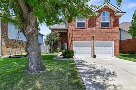 6908 Sugar Maple Creek Plano, TX 75023