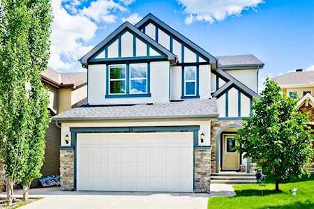 11 Aspen Hills Manor SW Calgary, AB T3H 0G6