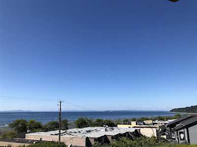 15015 Victoria Avenue #203 White Rock, BC V4B 1G2