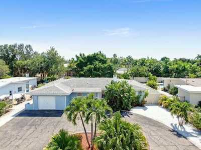 487 Belle Point Dr St Pete Beach, FL 33706
