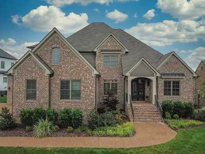 1556 Foxland Blvd Gallatin, TN 37066