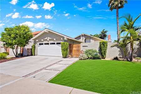 22671 La Vina Drive Mission Viejo, CA 92691