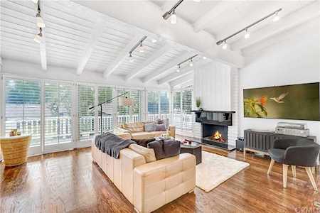 2404 Vista Nobleza Newport Beach, CA 92660
