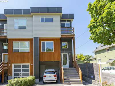 5247 NE 15th Ave Portland, OR 97211