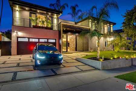 2021 Santiago Drive Newport Beach, CA 92660