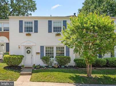 1703 Gabriel Ct Crofton, MD 21114