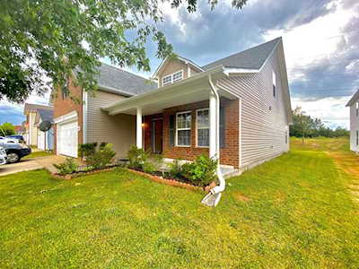 5241 Sunsail Dr Antioch, TN 37013