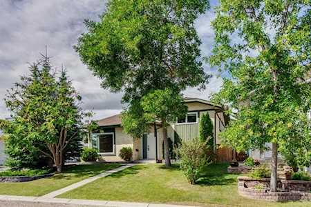 120 Macewan Glen Way NW Calgary, AB T3K 2G7