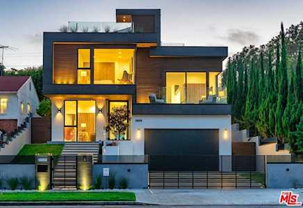 3029 Castle Heights Avenue Los Angeles, CA 90034