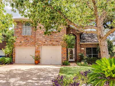 5814 Kayview Dr Austin, TX 78749