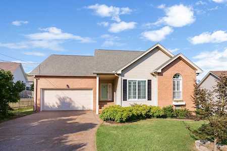 404 Crestfield Ct Nashville, TN 37211
