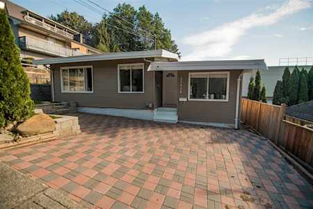 33914 George Ferguson Way Abbotsford, BC V2S 2M9