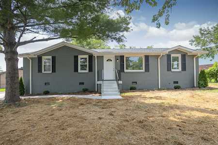 3013 Sunnyview Dr Nashville, TN 37218