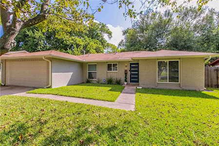 10009 Oak Hollow Dr Austin, TX 78758