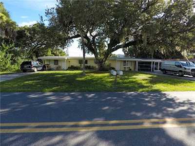 2483 Lakeshore Circle Port Charlotte, FL 33952