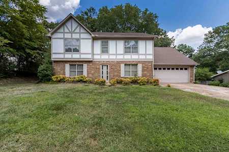 8324 Chippingham Dr Memphis, TN 38016
