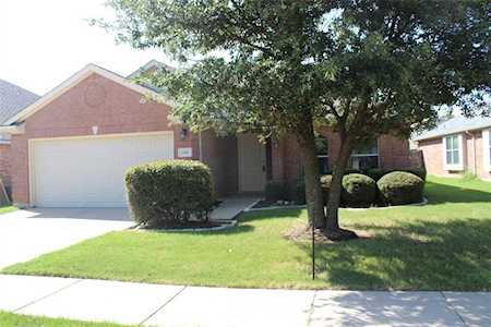 1208 Canvasback Aubrey, TX 76227