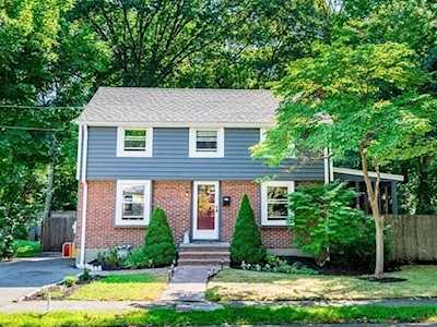 19 Cape Cod Avenue Reading, MA 01867