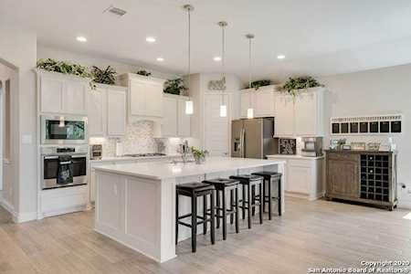 136 Boulder Creek Boerne, TX 78006