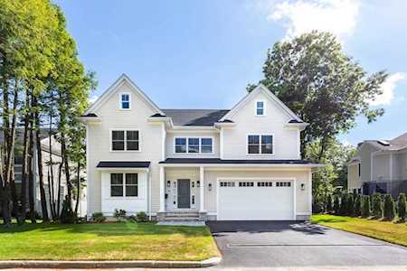 21 Shumaker Path Newton, MA 02459
