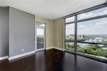 603 Davis St #1403 Austin, TX 78701