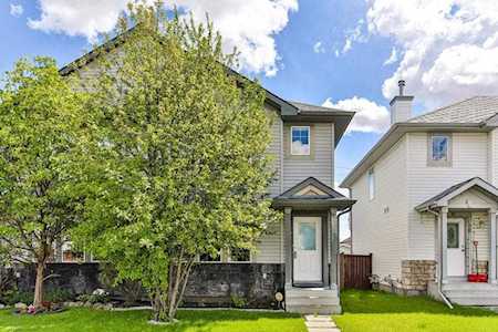 102 Taravista Garden NE Calgary, AB T3J 4K9