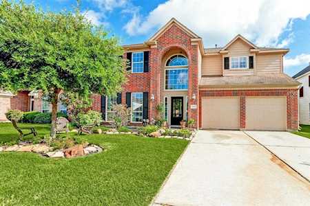 9911 Up Country Ln Conroe, TX 77385