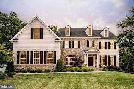 9421 Ferry Landing Ct Alexandria, VA 22309