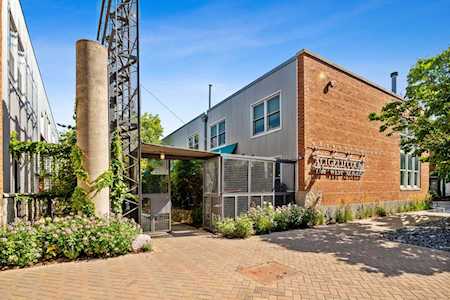 1300 W Altgeld St #134 Chicago, IL 60614