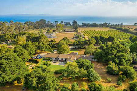 4646 Via Roblada Santa Barbara, CA 93110