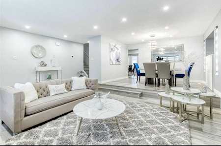 15006 95A Avenue Surrey, BC V3R 1E5