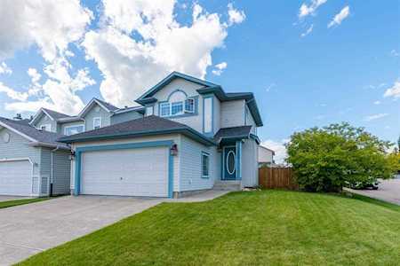 12454 Coventry Hills Way NE Calgary, AB T3K 4T1