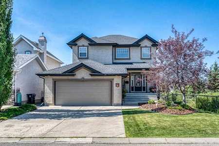 31 Tuscany Glen Place NW Calgary, AB T3L 2T6