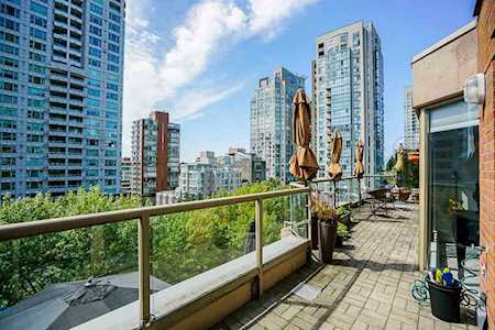 1488 Hornby Street #602 Vancouver, BC V6Z 1X3